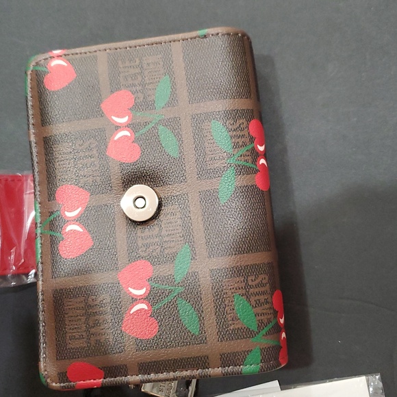 Steve Madden brown plaid checkered look and cherry print bglory red snap wallet - Picture 2 of 12